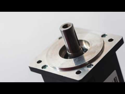 AKM DC Low Voltage Servomotor inside VH Packaging Labeling Application