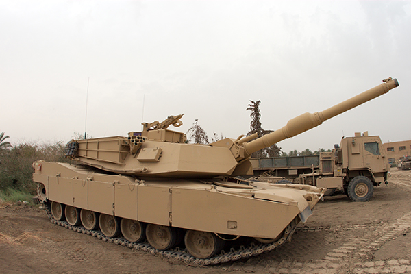 Véhicule militaire terrestre
