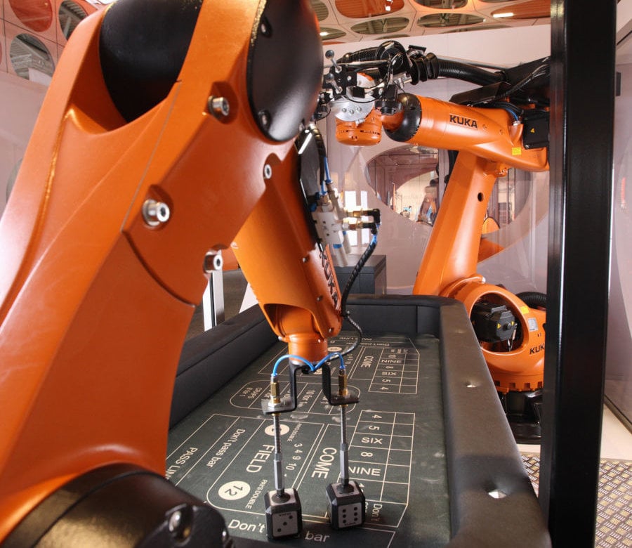 Kuka e Kollmorgen projetaram motores otimizados para robôs compactos de forma colaborativa