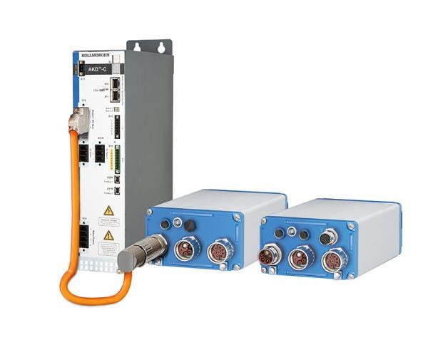 Die Kombination aus Safe Torque Off und Einkabelanschlusstechnik ermöglicht mit den dezentralen Servoreglern AKD-N von KOLLMORGEN eine schlanke Installation Die Kombination aus Safe Torque Off und Einkabelanschlusstechnik ermöglicht mit den dezentralen Servoreglern AKD-N von KOLLMORGEN eine schlanke Installation